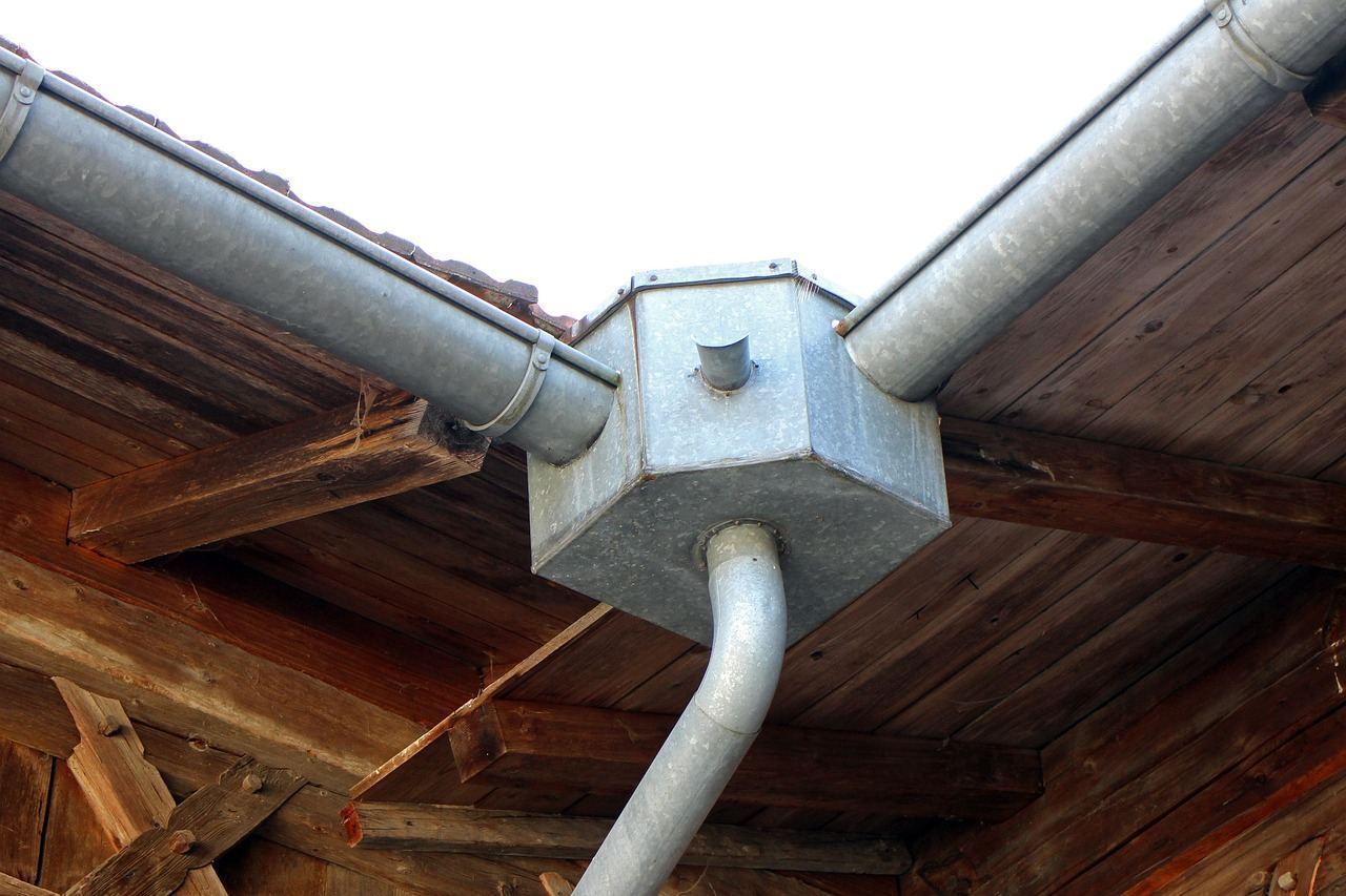 Artisanal Couverture, chantier de couvreur zingueur à Rochefort